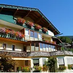بيت ضيافة Landhaus Krenn باد كلينكيرشهايم