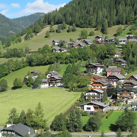 Landhaus Krenn بيت ضيافة 3*
